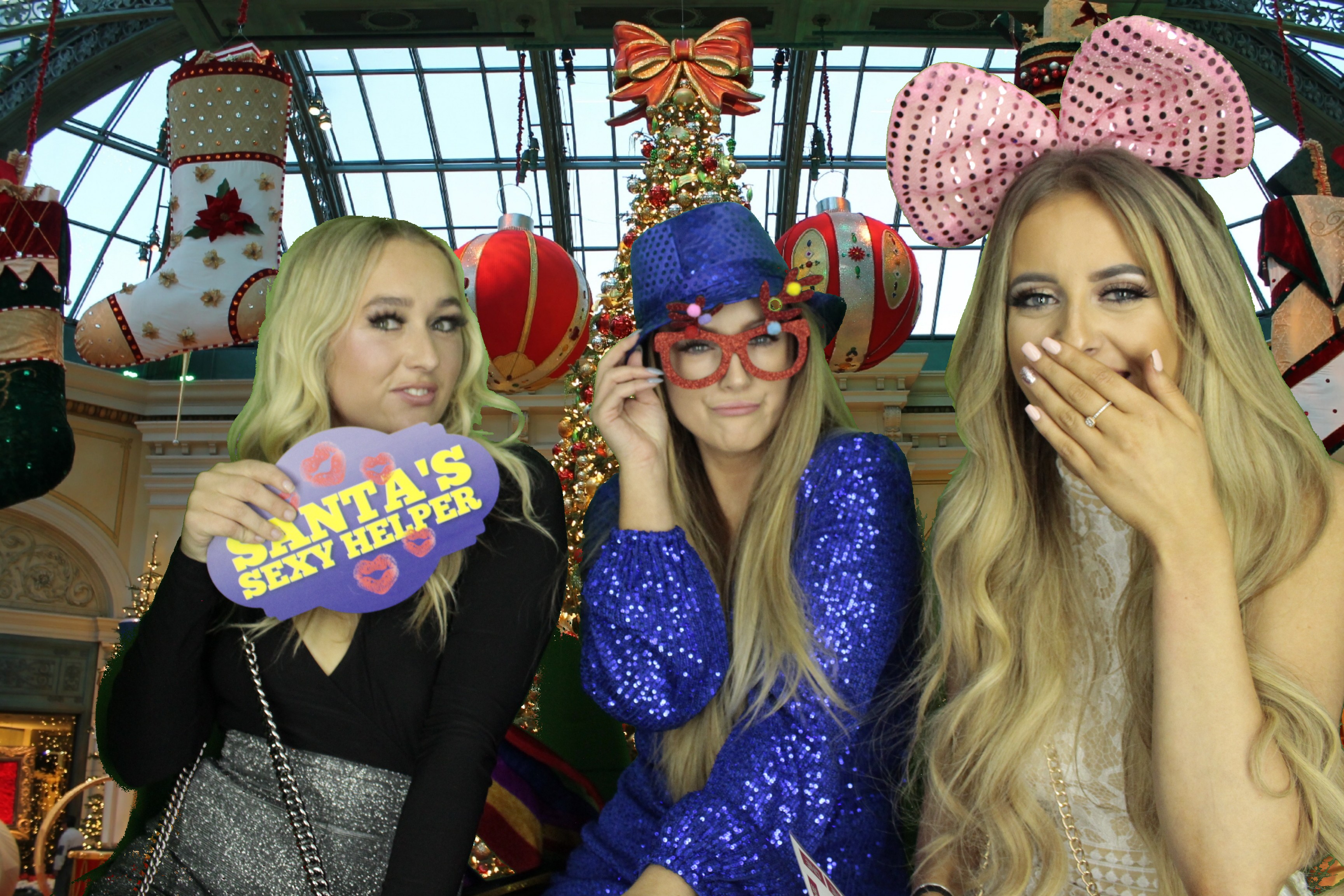 Ocean Network Express Christmas Party 2019 | View more photos from the event at gallery.myphotoboothexperience.co.uk/u/MyPhotoBoothExperienceLtd/Ocean-Network-Express-Christmas-Party-2019